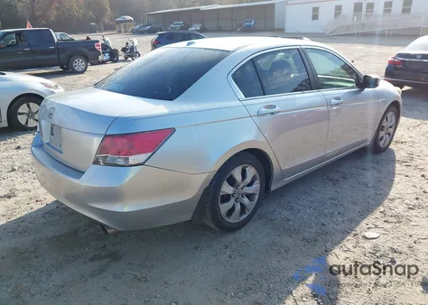 2010 Honda Accord 2.4 Ex-L z USA, uszkodzony, nr VIN 1HGCP2F81AA071237